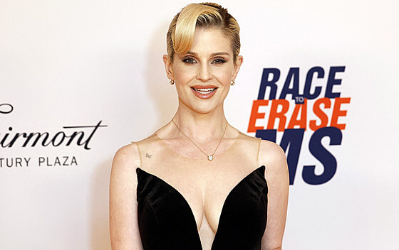 Kelly Osbourne: From Rock Royalty to Reinvention