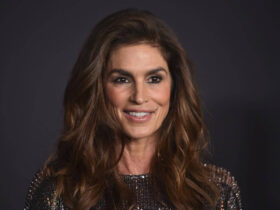 Cindy Crawford: The Supermodel Who Redefined Beauty and Business