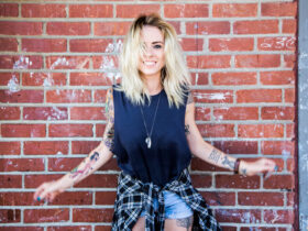 Alysha Nett: The Bold Journey of an Alternative Model and Creative Spirit